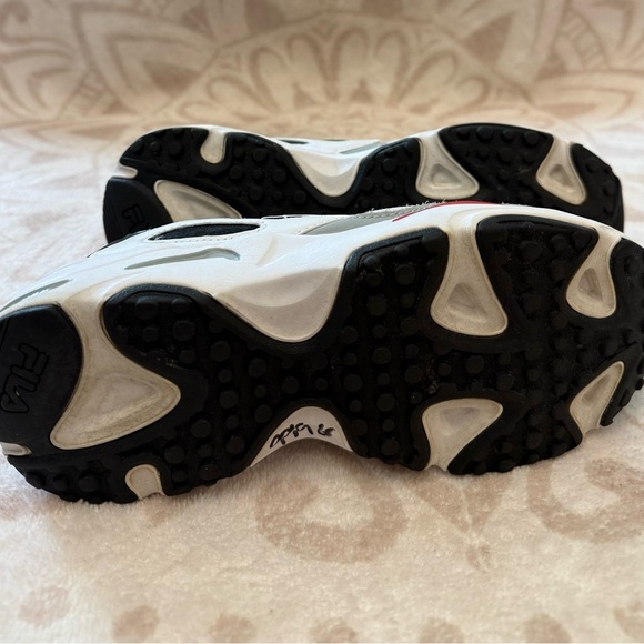 FILA Women’s Ray Tracer Black/Gray/Red SNEAKERS Size 7 - Picture 7 of 9